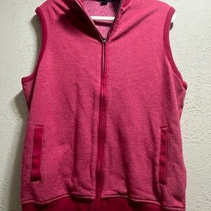 Daniel Cremieux Red Collection Label